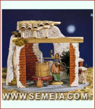 cantina in legno per personaggi altezza cm 12 