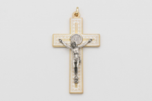 CR LA/031 CROCE FIORE METALLO SM. DOR. SAN BENEDETTO cm 12x7,2 CIRCA